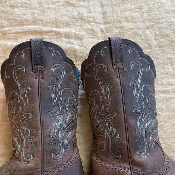 Ariat Western Boots - Picture 14 of 17